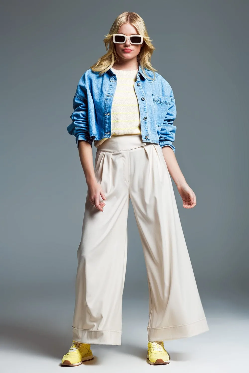 Basic Cropped Denim Jacket In Light Blue With Chest Pocket