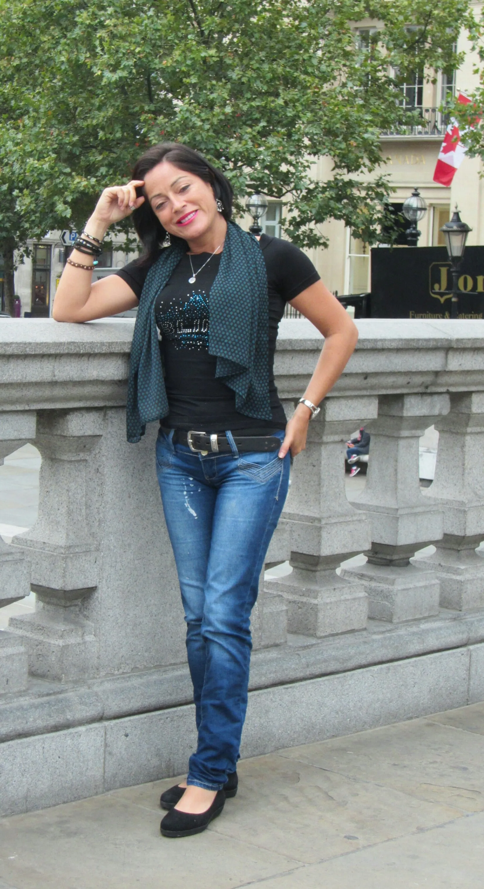 Ladies Black And Green Fine Floral Print Scarf