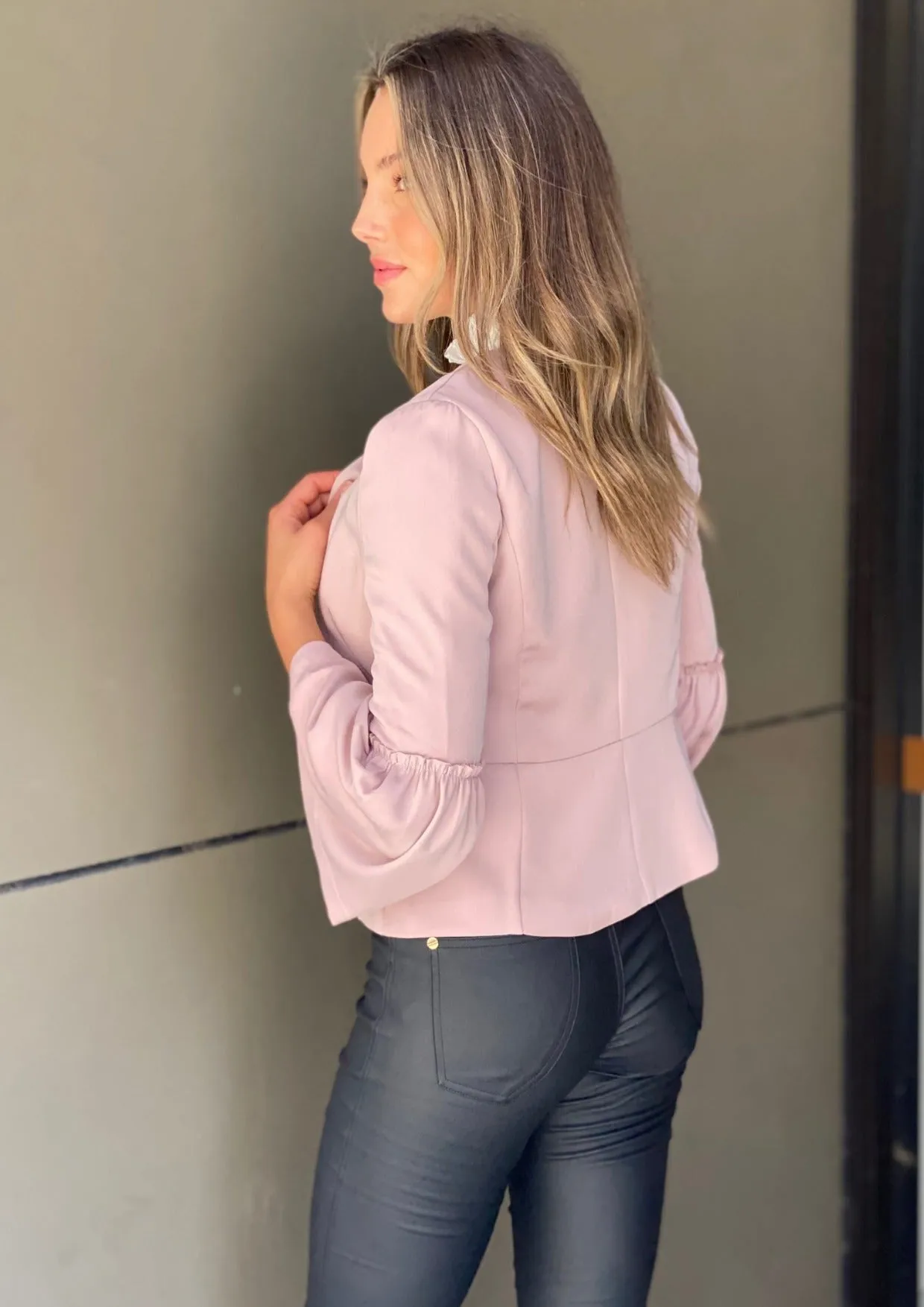 YW1803SS Pink Bell Sleeve Cropped Jacket (Pack)$20 EACH